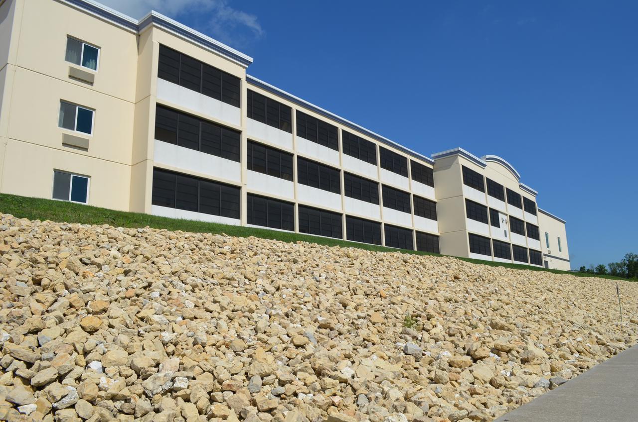 Baymont By Wyndham Bellevue Hotel Ngoại thất bức ảnh