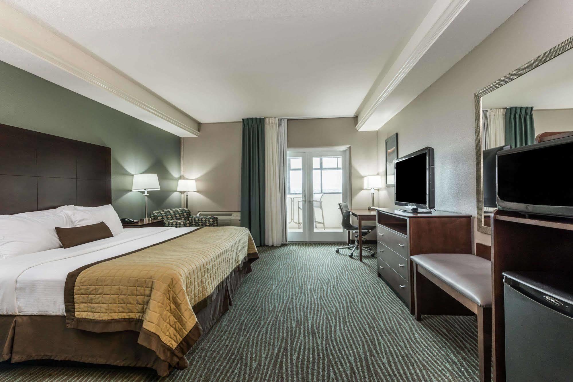 Baymont By Wyndham Bellevue Hotel Ngoại thất bức ảnh