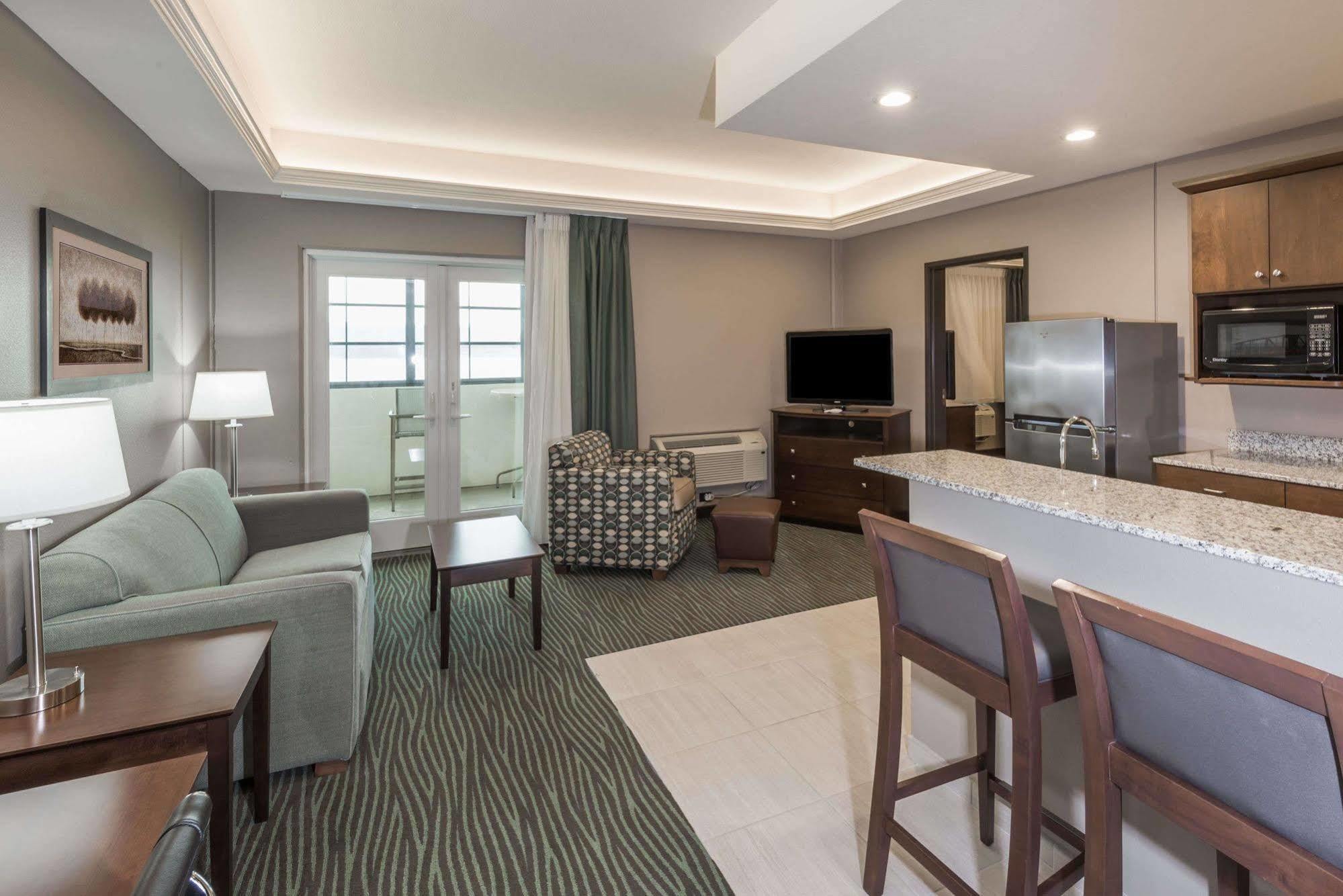 Baymont By Wyndham Bellevue Hotel Ngoại thất bức ảnh