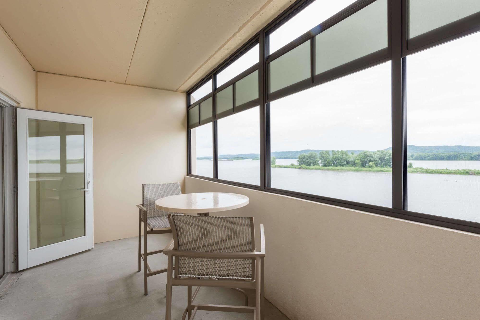 Baymont By Wyndham Bellevue Hotel Ngoại thất bức ảnh